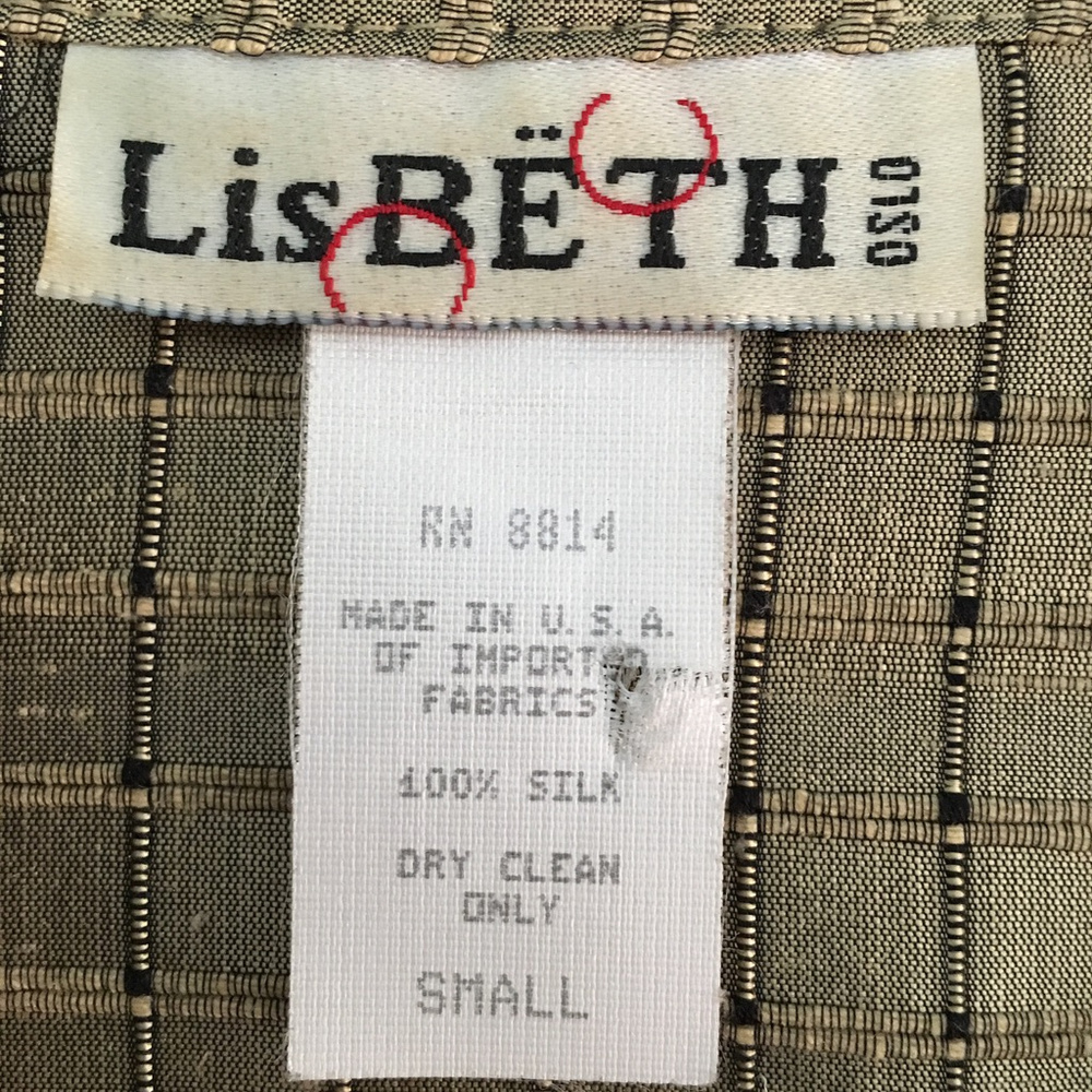 Shimmery Square Pattern Four Button 100% Silk Top - image 2